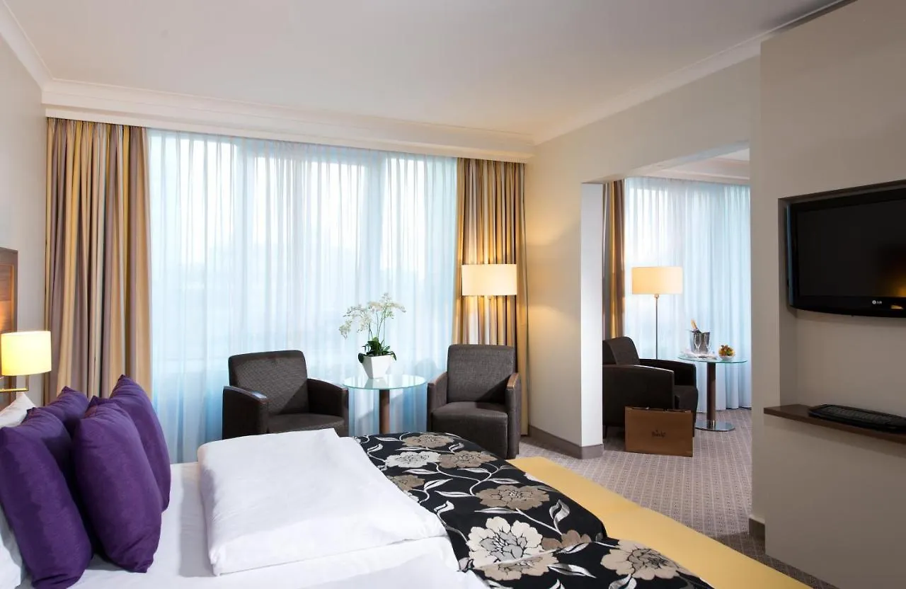 Leonardo Royal Hotel Düsseldorf Königsallee 4*,